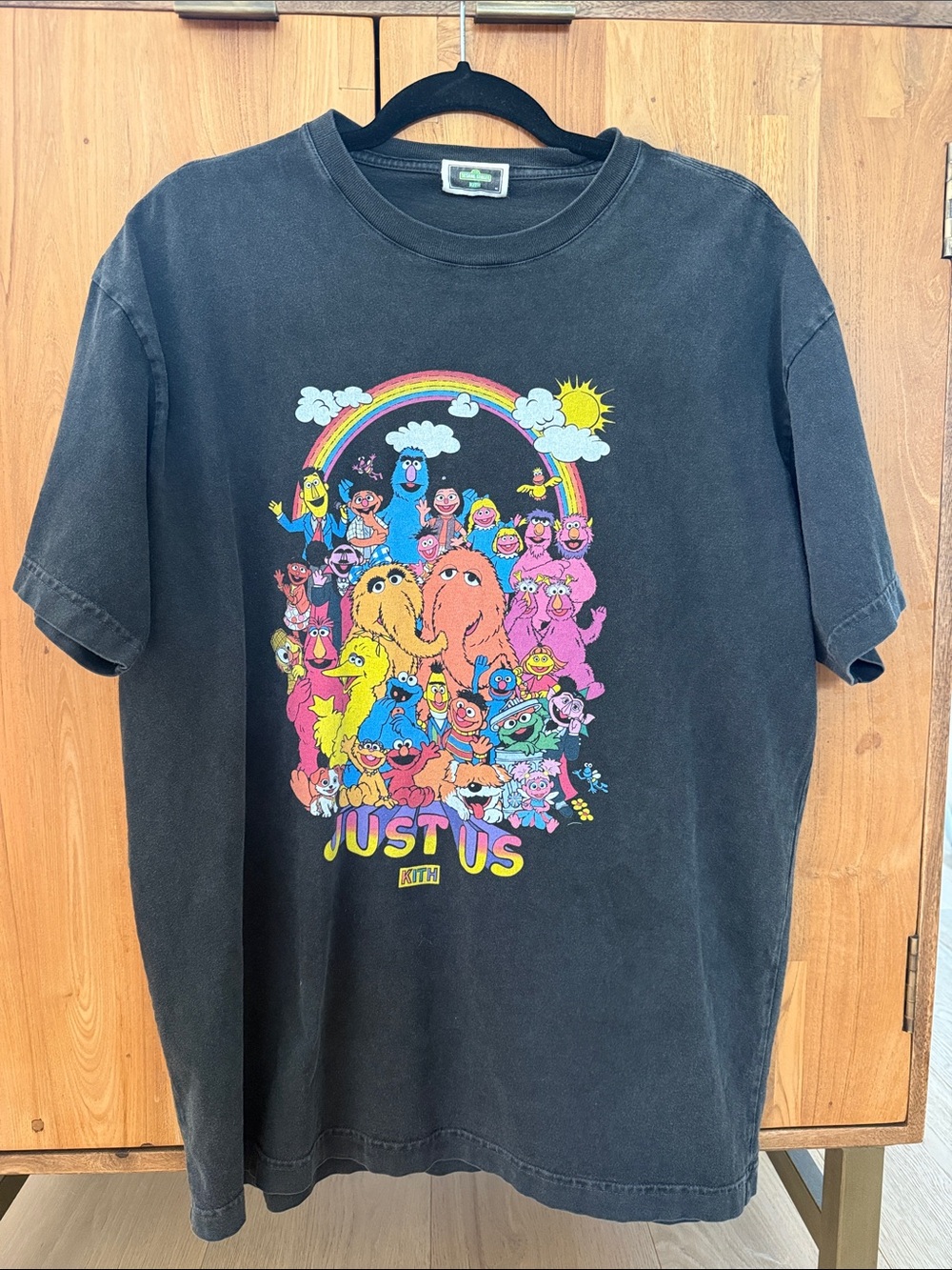 Kith x Sesame Street Vintage Tee "Just Us" Size M